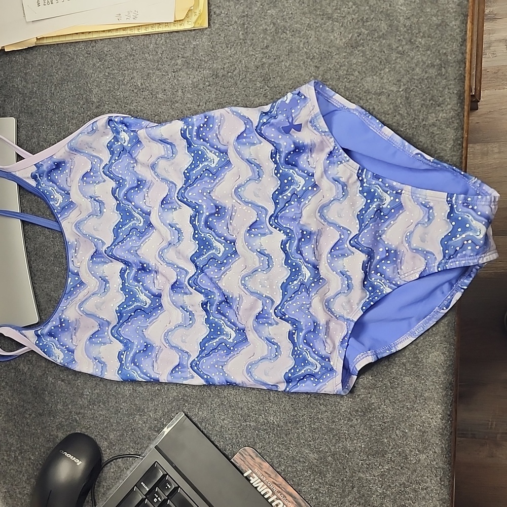 NWT Underarmour Size 16 Swim Suit (KVC1112)